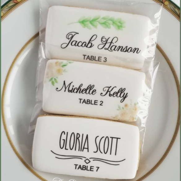 wedding favors, edible place cards, unique wedding ideas, edible image cookies