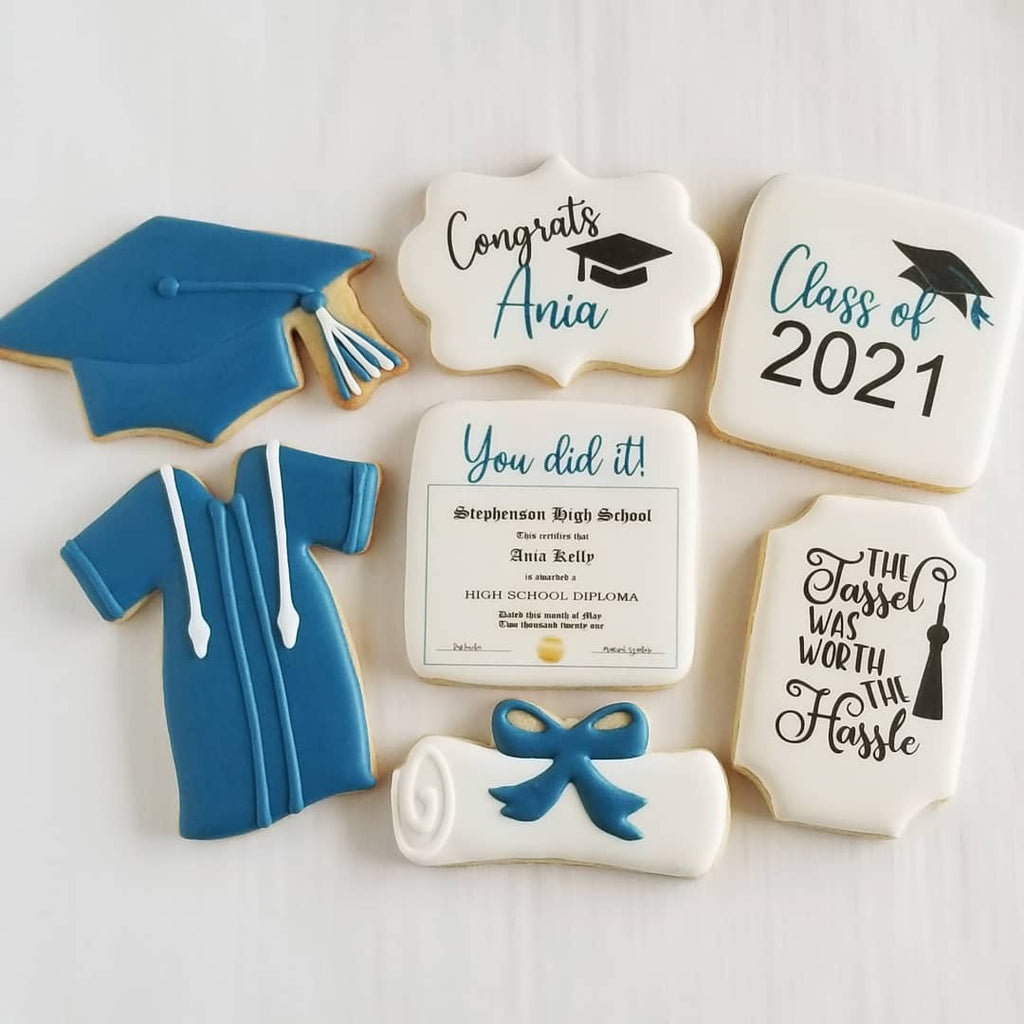 graduation cookies, diploma cookies, graduation cap cookies, graduation gown cookies, the tassel was worth the hassle, class of, diploma cookies, 