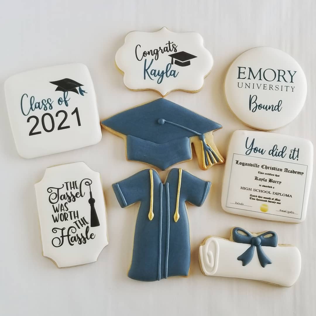 graduation cookies, diploma cookies, graduation cap cookies, graduation gown cookies, the tassel was worth the hassle, class of, diploma cookies,